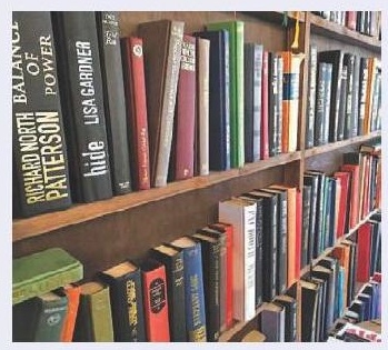 books_2  H x W: