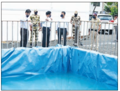 visarjan_1  H x