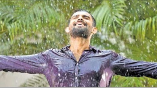 आजार टाळण्यासाठी पावसात भिजू नका