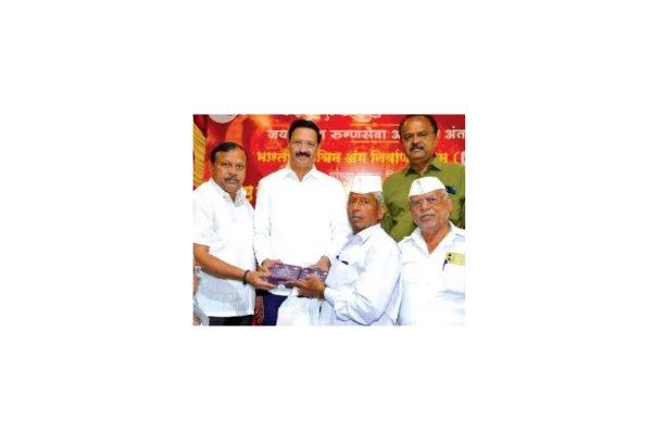 ShreemantDagdusehethGanpatiBappa